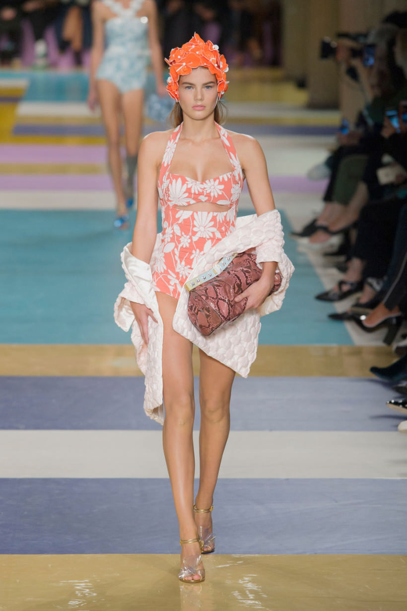 Miu+Miu+Spring+2017+LjVTWfCDwX4x