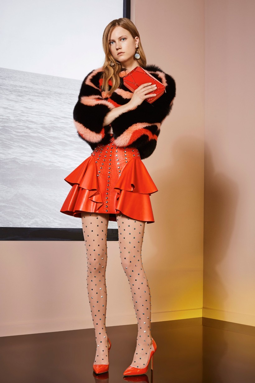 04-elie-saab-resort-2018